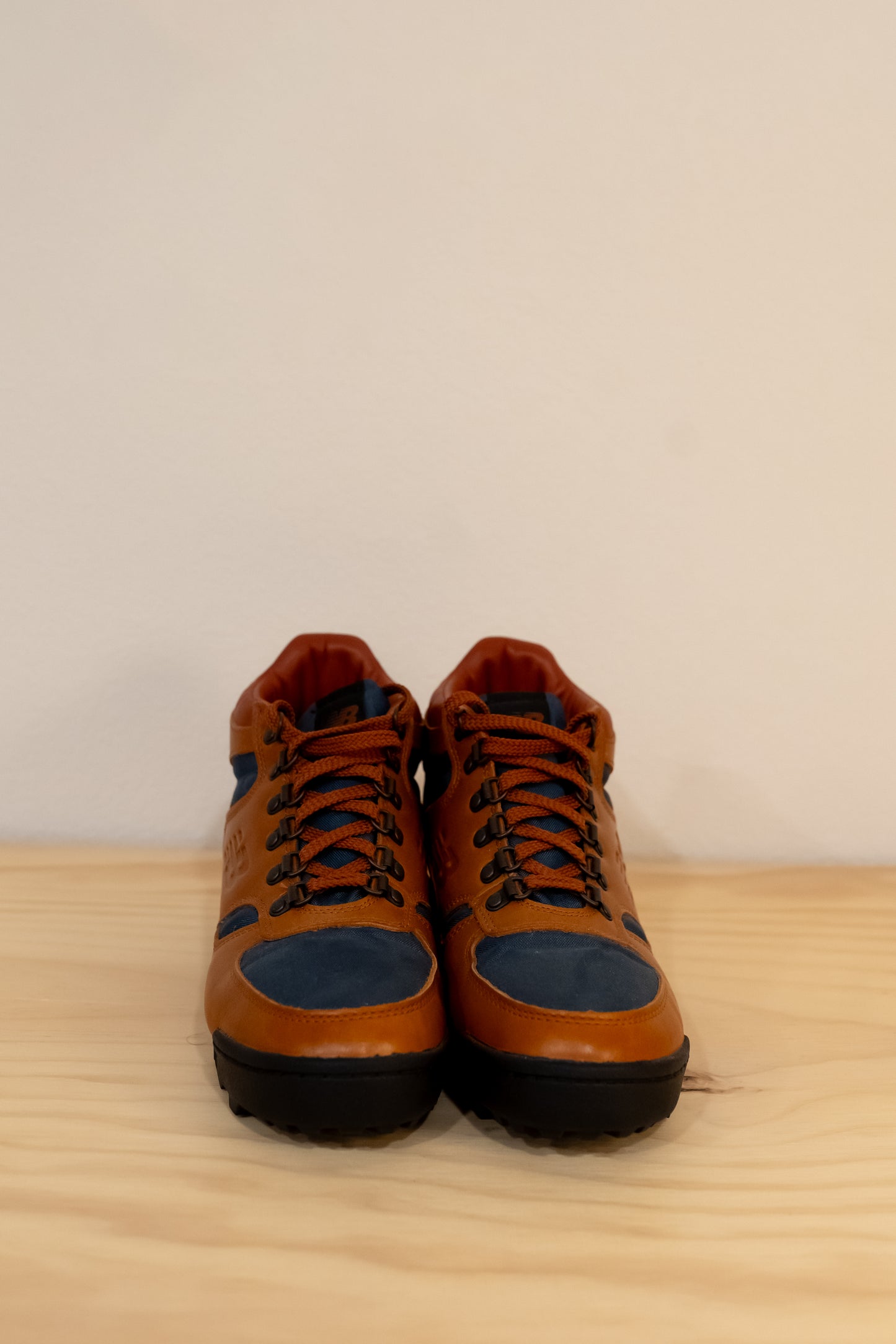 New Balance Tan & Navy Ranier Boots