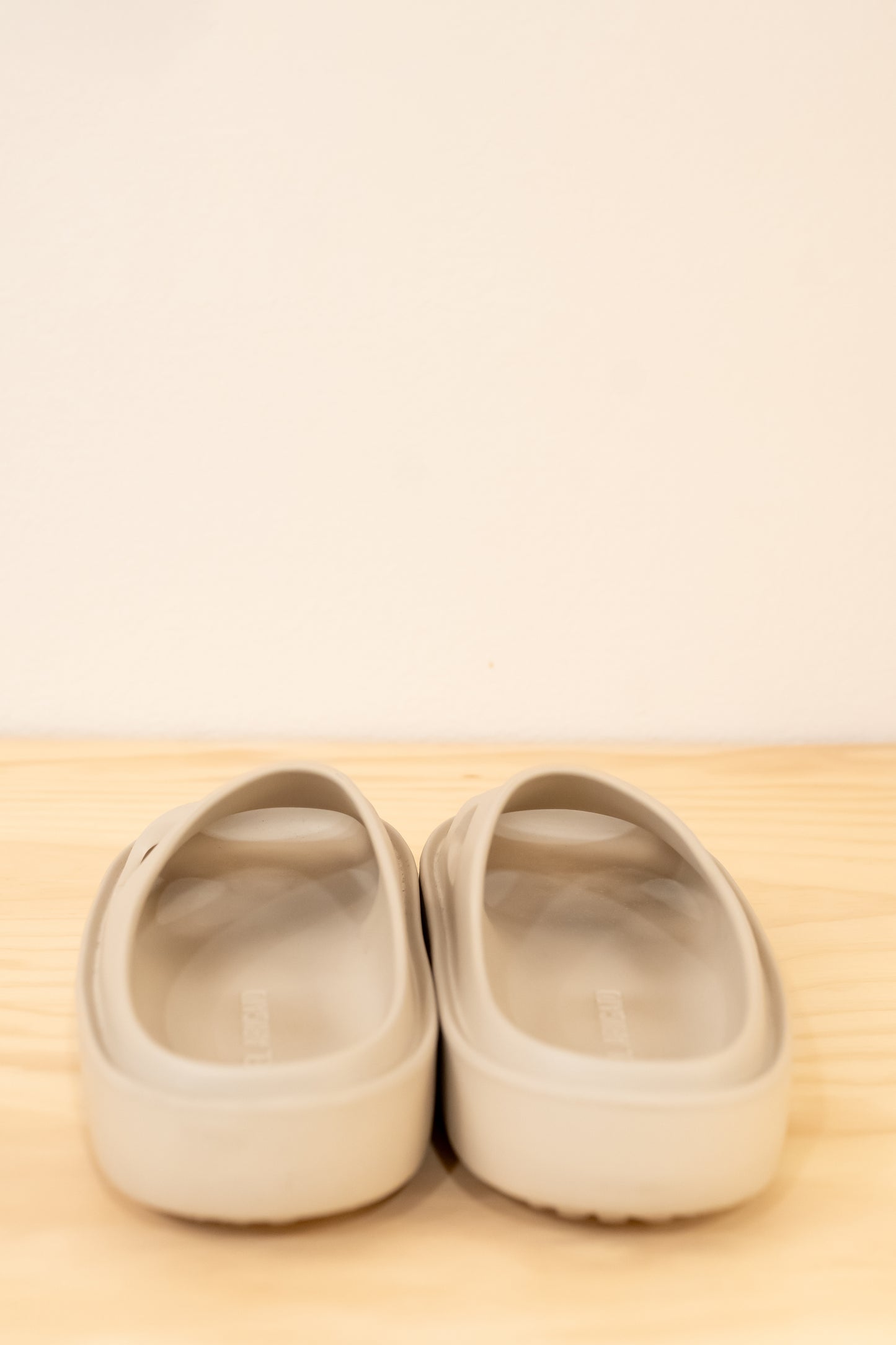 Axel Arigato Magma Sandal Beige